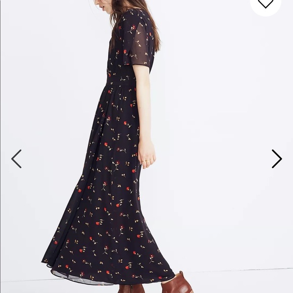 NWT Tulip Sleeve Maxi-dress in Sweet Blossoms - Picture 2 of 5